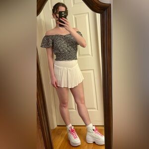 *3 for $9* B&W Floral Crop Top